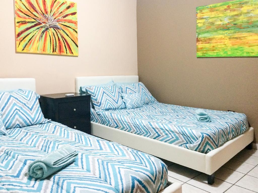Coastal Express Inn & Suites #1 At 681 Ocean Drive Islote Rum bild